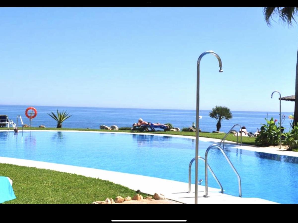 Mi Capricho 170 Beachfront Apartment Sitio de Calahonda Esterno foto
