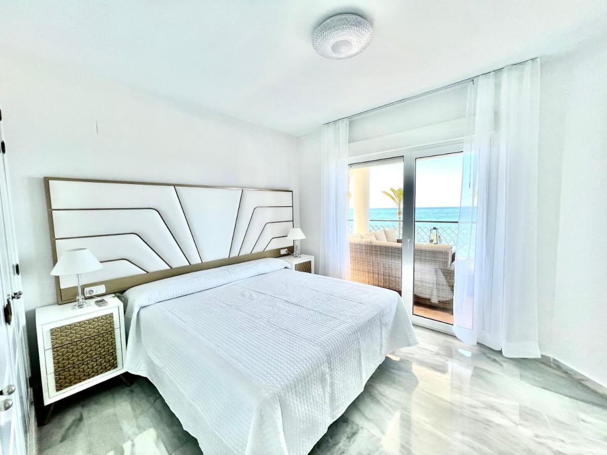 Mi Capricho 170 Beachfront Apartment Sitio de Calahonda Esterno foto