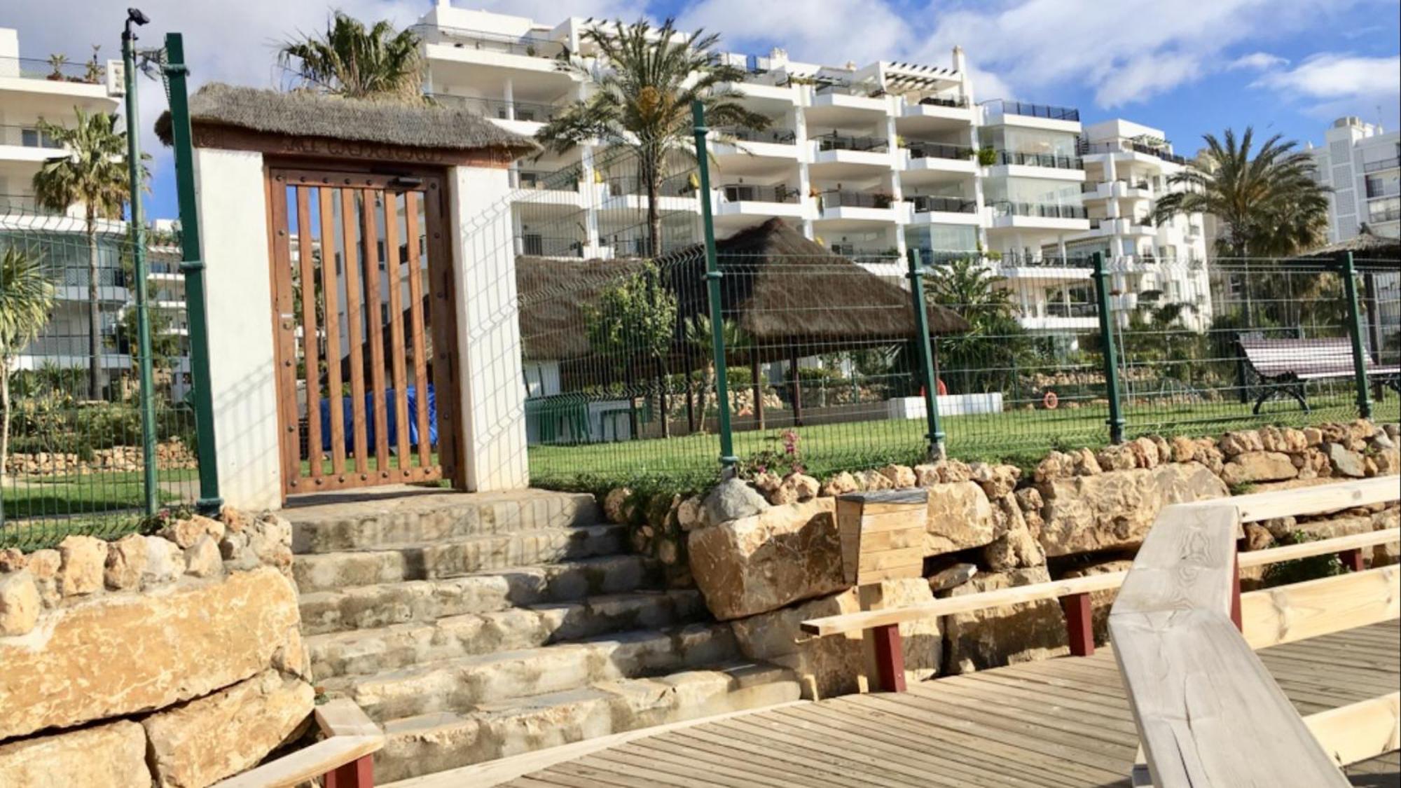 Mi Capricho 170 Beachfront Apartment Sitio de Calahonda Esterno foto