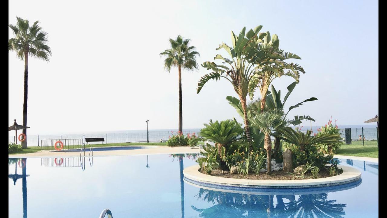 Mi Capricho 170 Beachfront Apartment Sitio de Calahonda Esterno foto